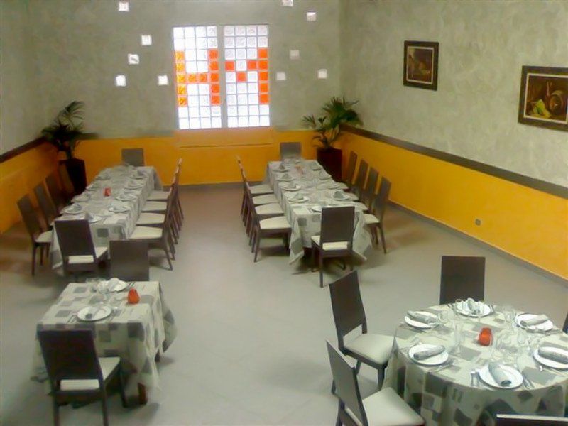 Hotel Hm Альфаро Ресторан фото